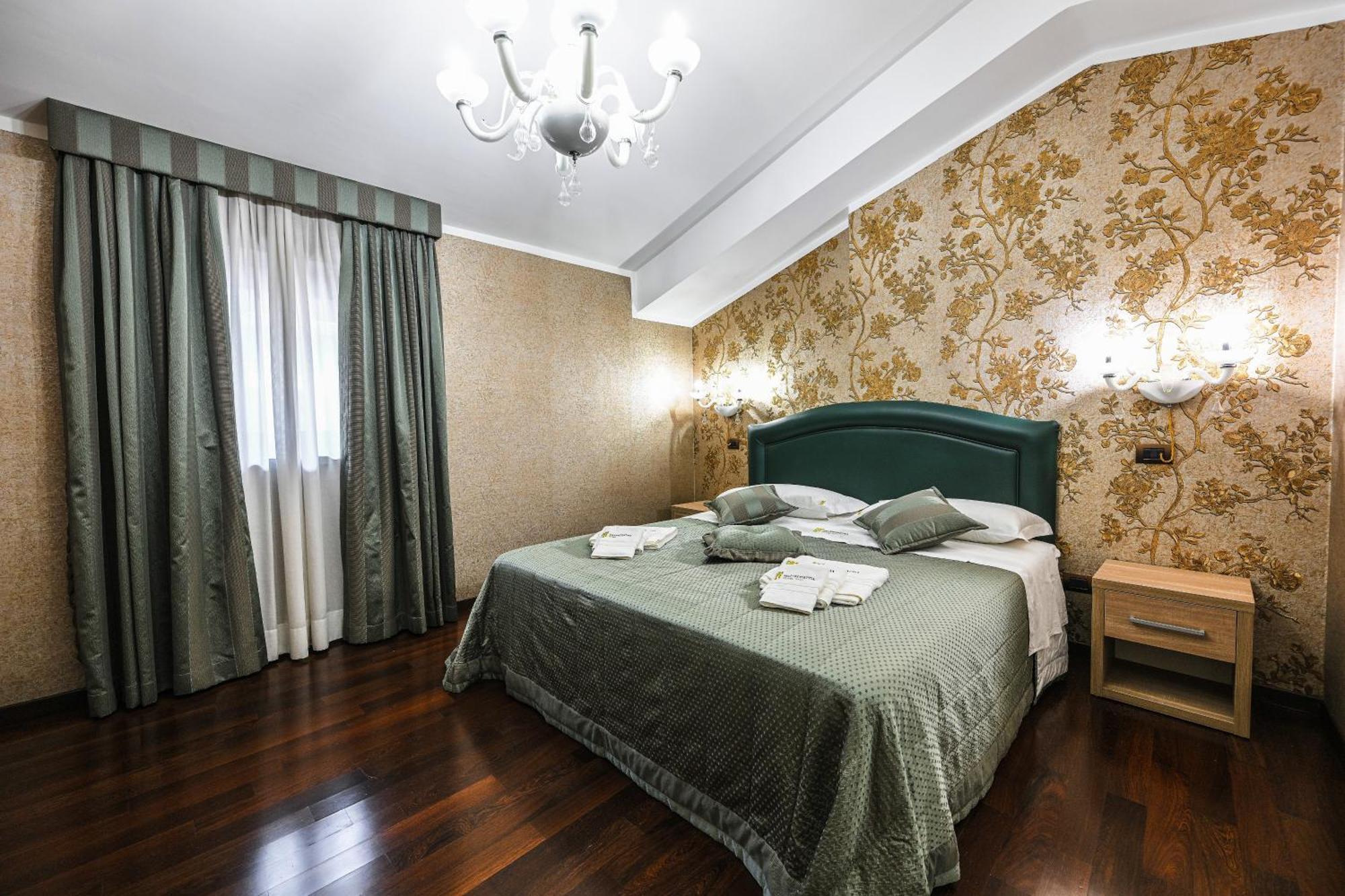 Hotel Mastrodattia Celano Exterior photo