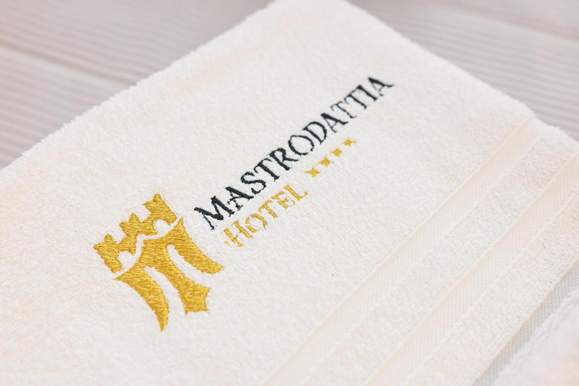 Hotel Mastrodattia Celano Exterior photo